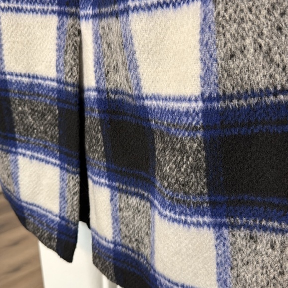 Forever 21 Oversized Long Plaid Coat - Picture 12 of 12